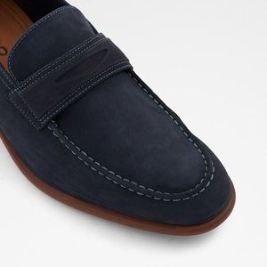 ALDO. Men. Navy blue.
Prelima Plain Keeper Loafer
